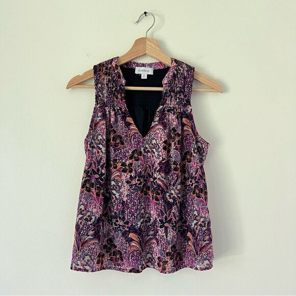 Evereve Darby Chiffon Smocked Floral Sleeveless Blouse Size XS Purple - Picture 3 of 7